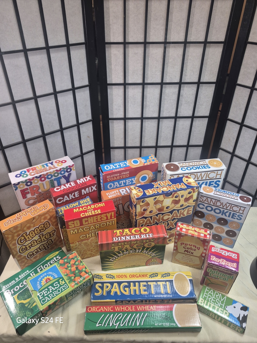 Source Unknown Bright Multi-Color Play Food Box Set